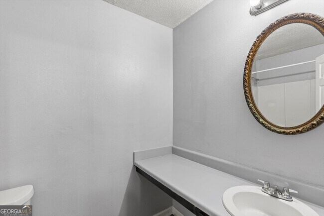 Building Photo - 991 Brandon Hill Way
