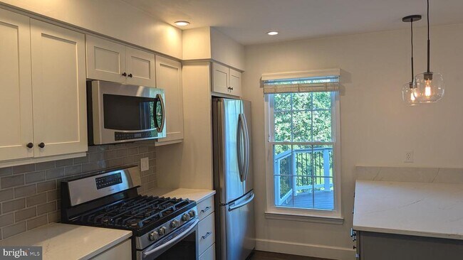 Building Photo - 20970 Rootstown Terrace