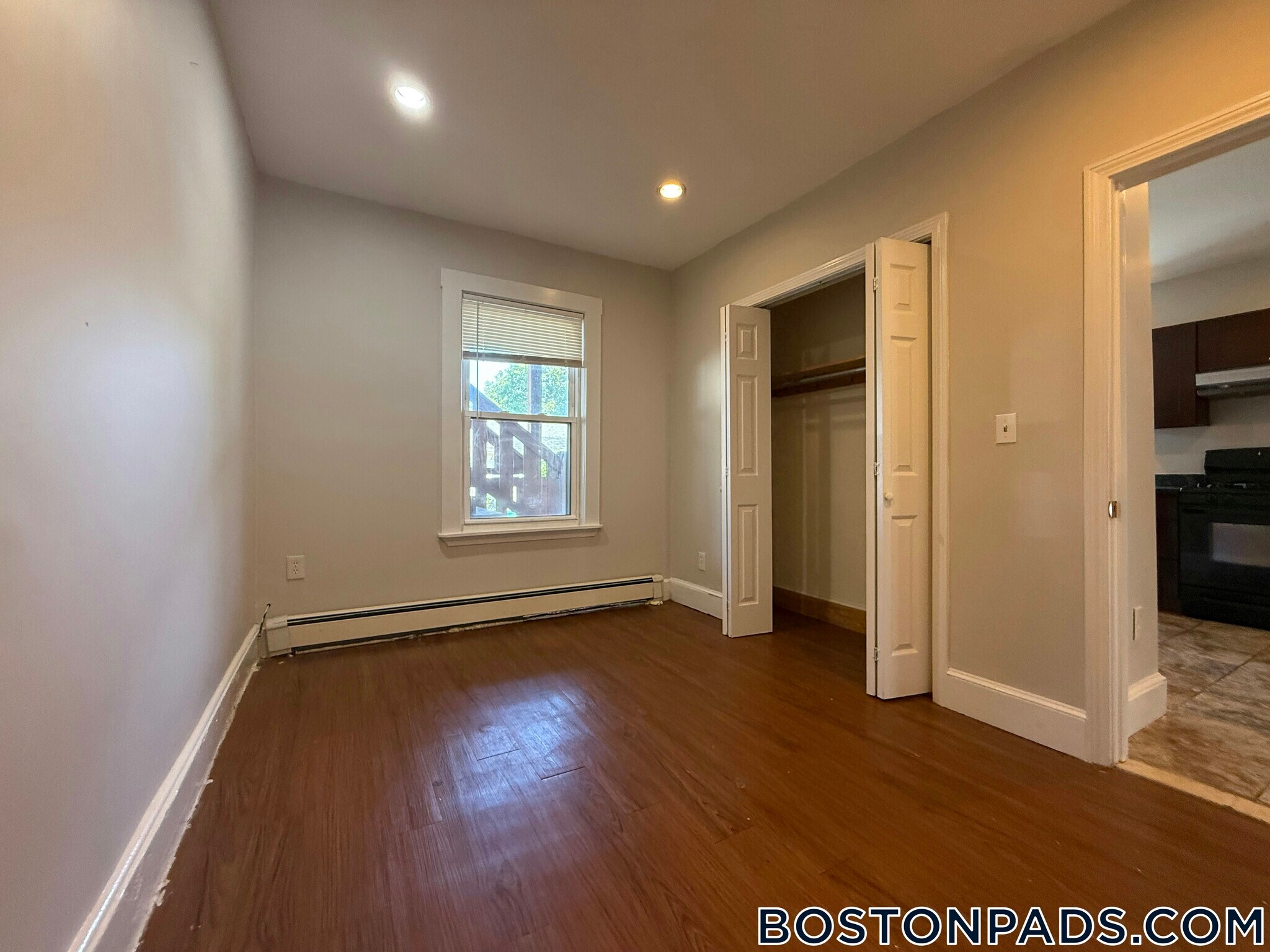 Building Photo - 44 Fenton St