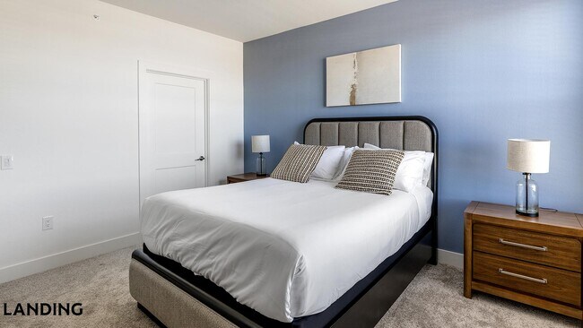 Building Photo - 108 N US Hwy 377