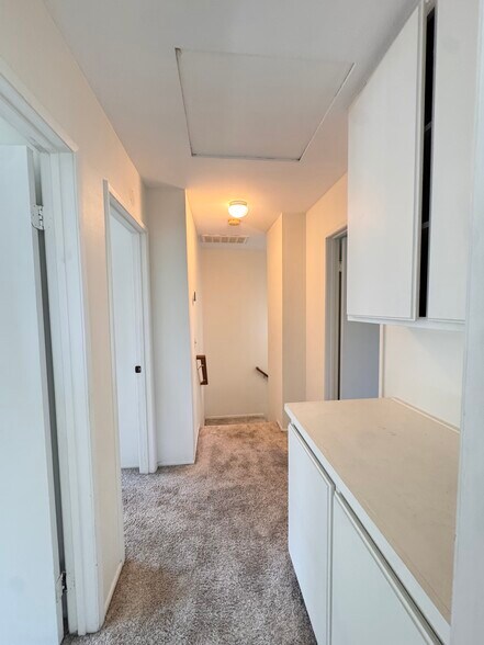Building Photo - 22123 Figueroa St