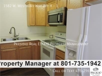 Building Photo - 1582 Westbury Way