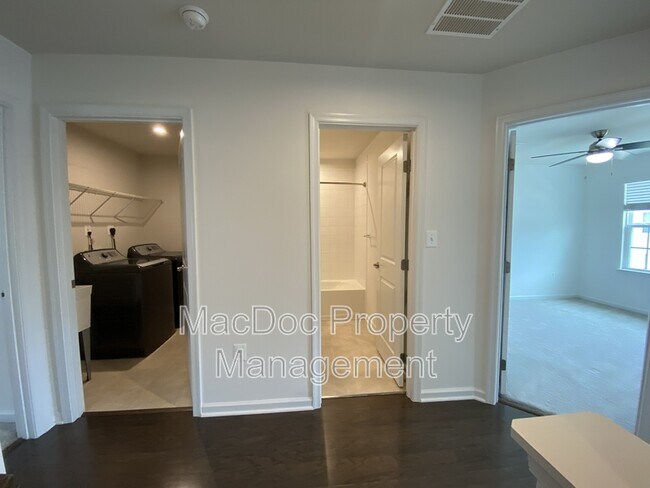 Building Photo - 2803 Wheatland Station Way