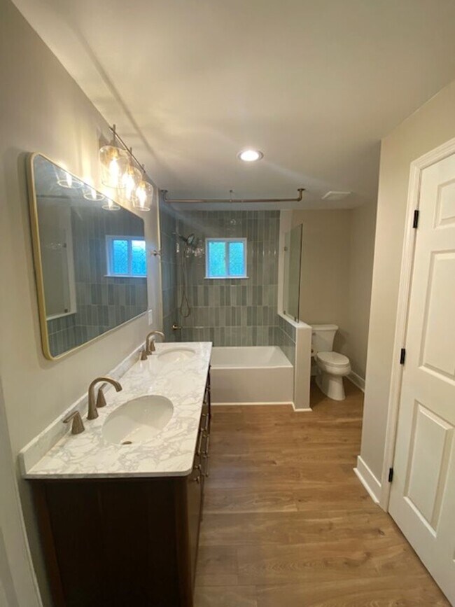 Building Photo - Remodeled Bungalow in Smiths Station