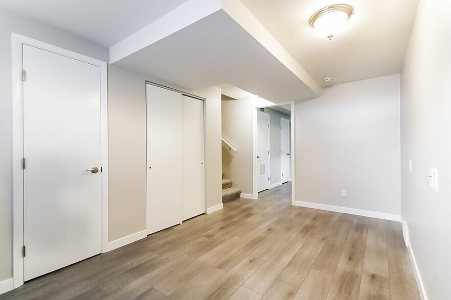 Building Photo - 7228 Charisse Cir
