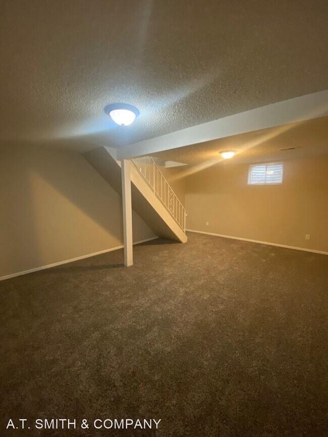 Building Photo - 2 br, 1.5 bath House - 1791 Quail Street