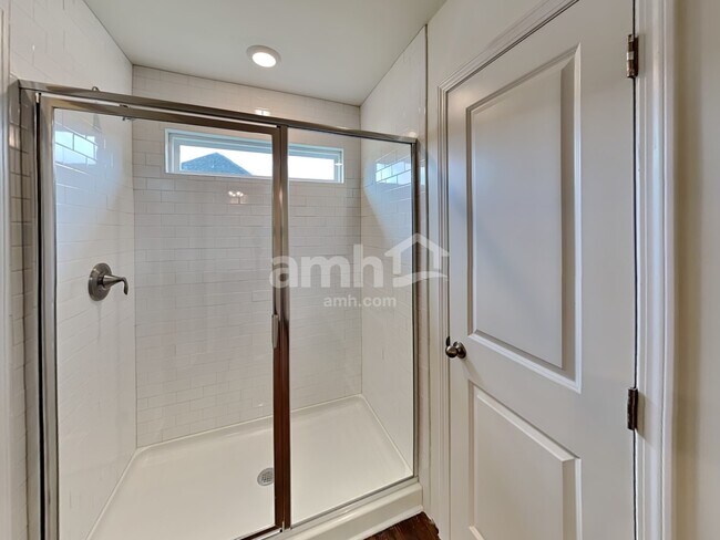 Building Photo - 824 Headland Wy