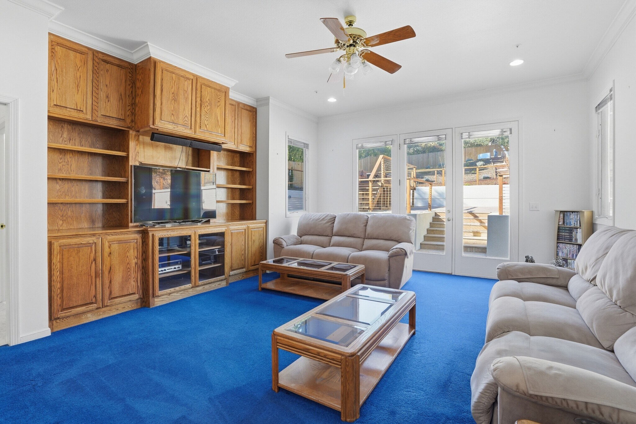 Building Photo - 544 Sunset Way