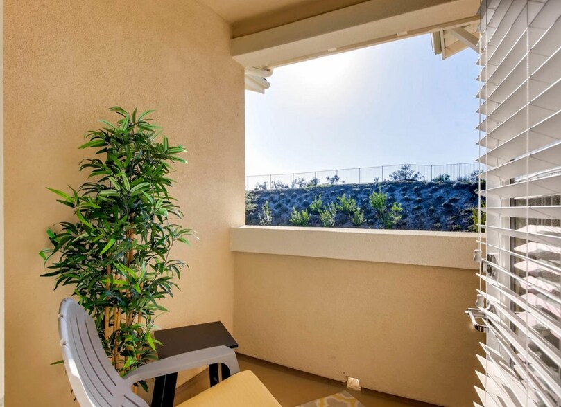 Building Photo - 6610 Canopy Ridge Ln