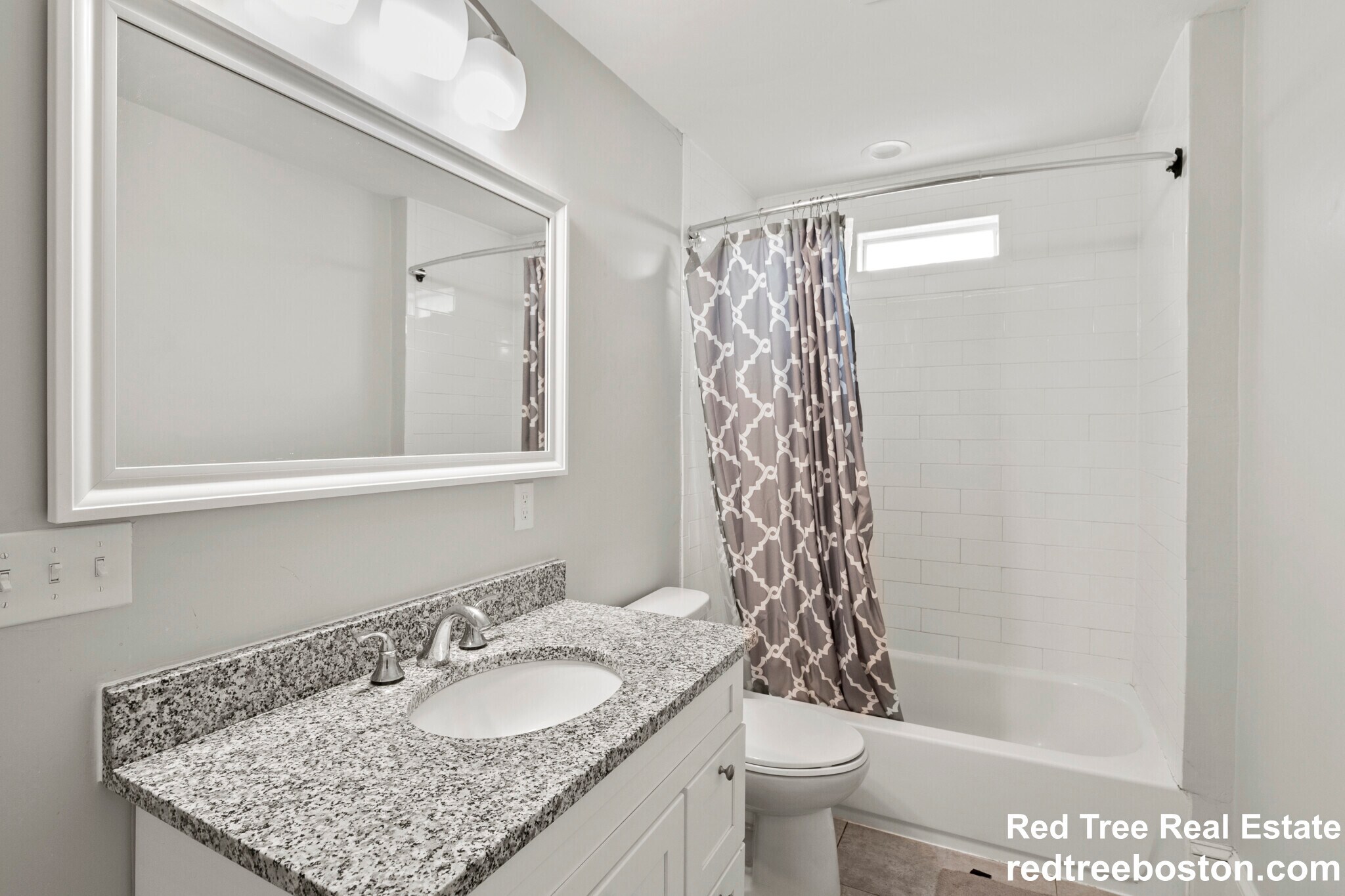 Building Photo - 139 Adams St