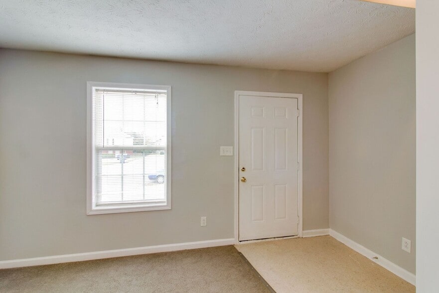 Building Photo - 809 Oak Arbor Ct
