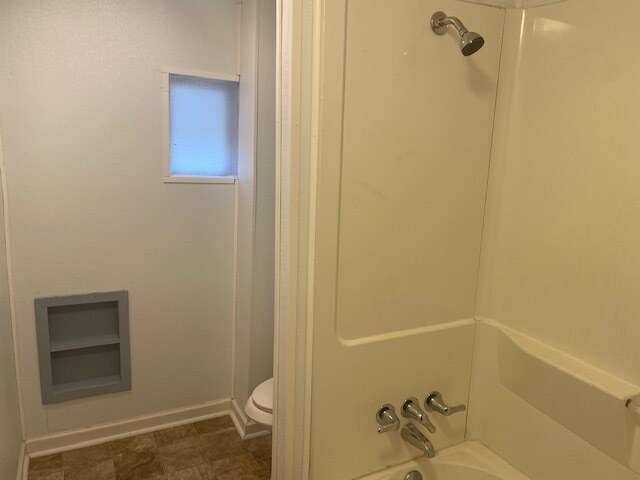 Building Photo - 540 S 284