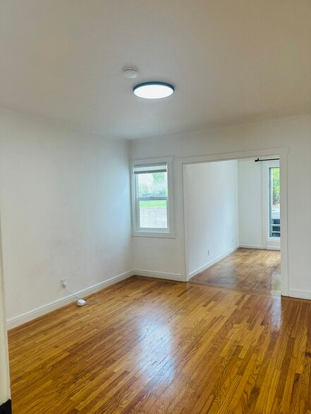 conjoined rooms or room plus office space - 245 Concord St