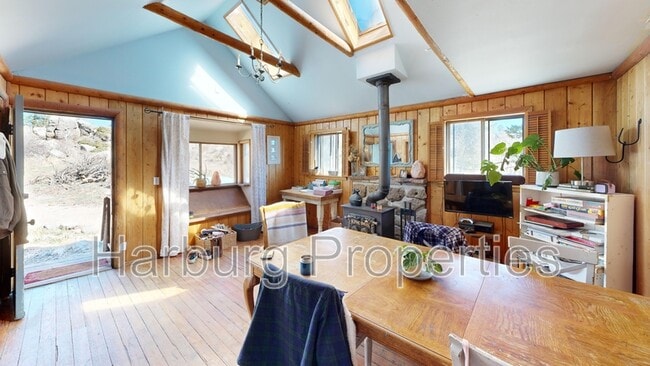 Building Photo - 3322 Ridge Rd