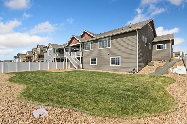 Building Photo - 1633 Shoreview Pkwy