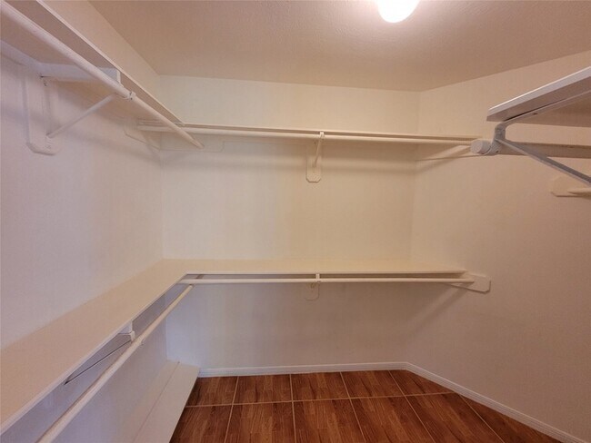 Building Photo - 15427 Truslow Point Ln