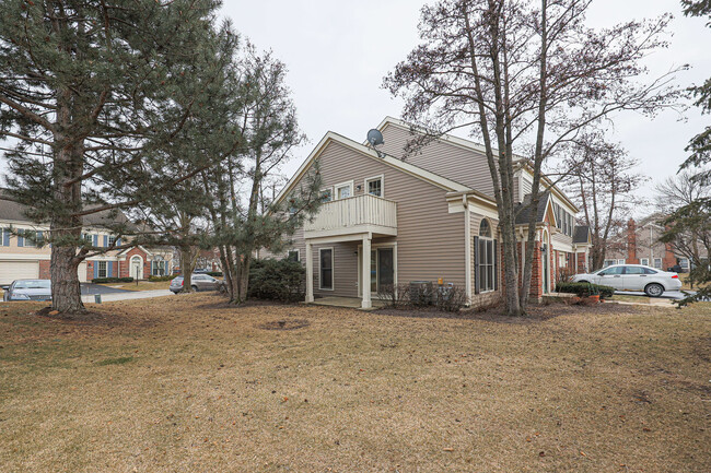 Building Photo - 1952 N Charter Point Dr