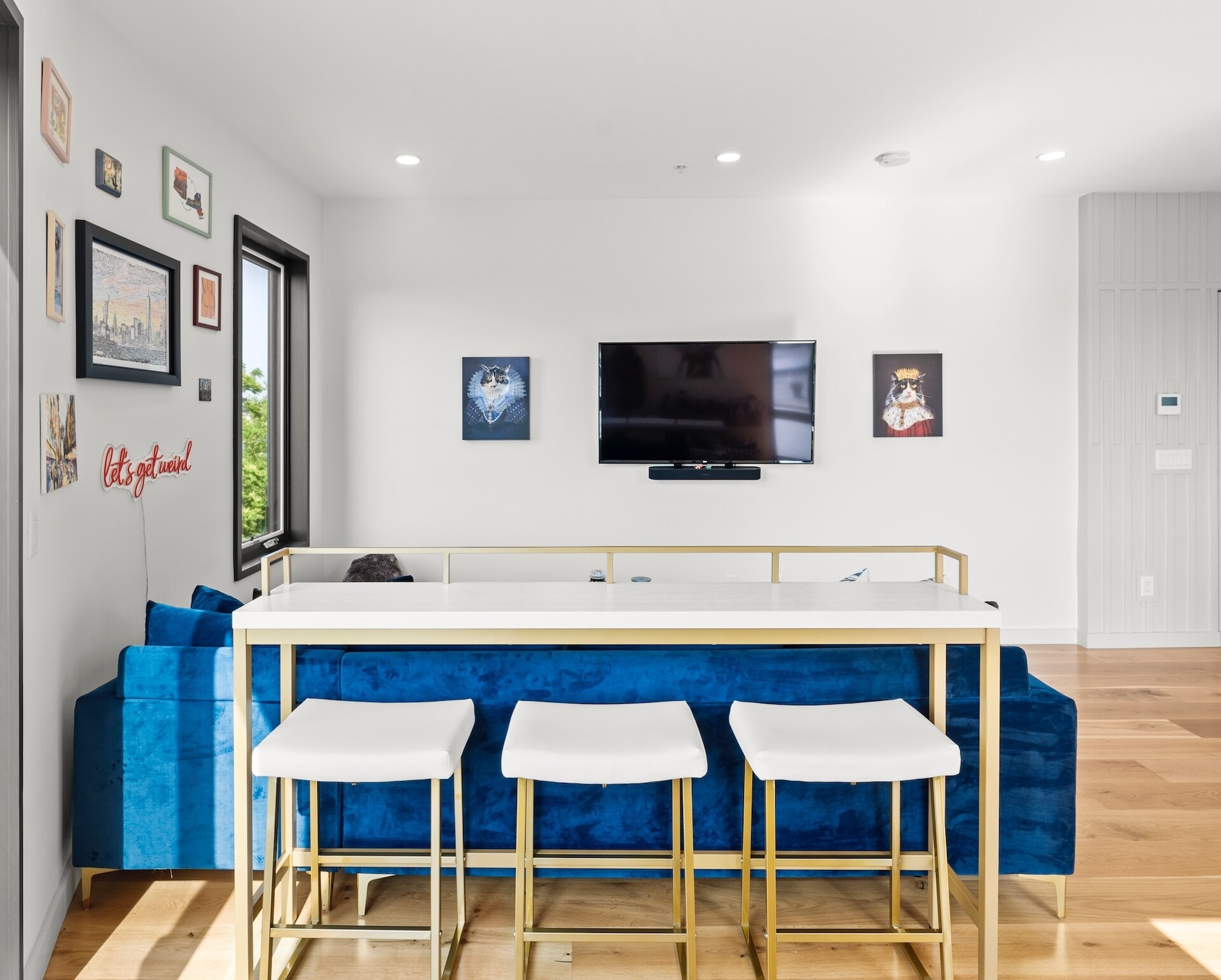 Building Photo - 191 Condor St