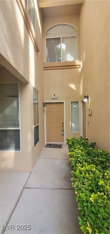 Building Photo - 2050 W Warm Springs Rd