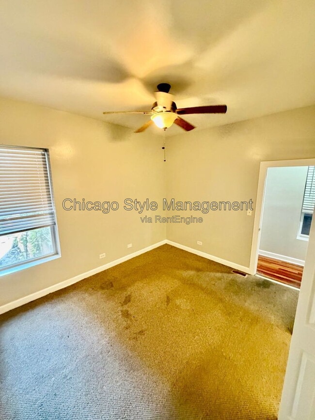 Building Photo - 5739 S Calumet Ave