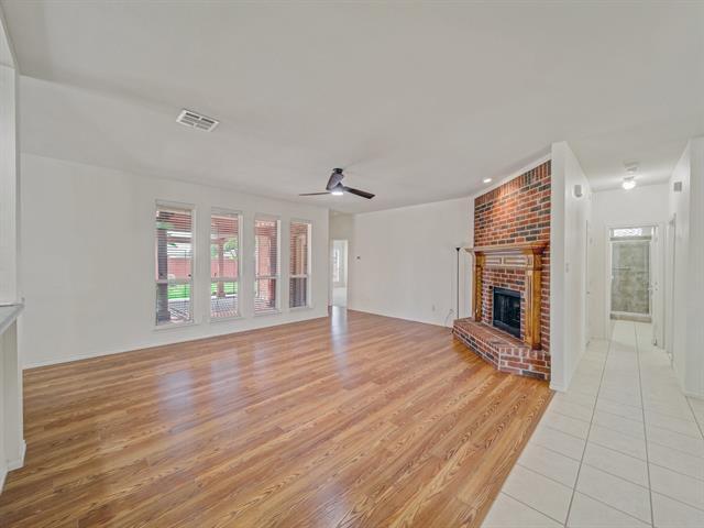 Building Photo - 348 Kansas Trail