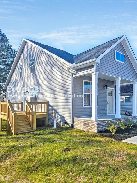 Primary Photo - 112 W 21st Ave