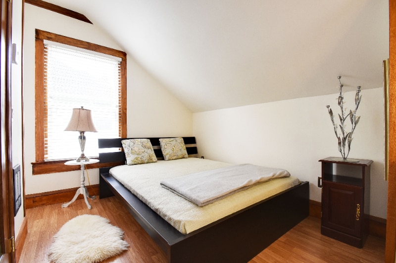 Building Photo - 2328 Hoyt Ave