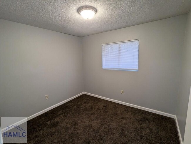 Building Photo - 417 Rogers Rd