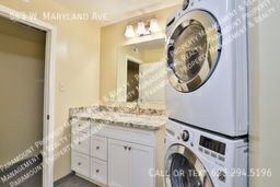 Building Photo - **Move in Special!** 2 Bed/1 Bath ready fo...