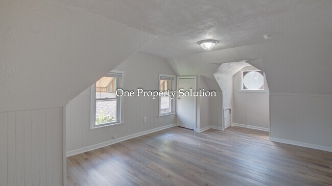 Building Photo - 2561 Harrison St