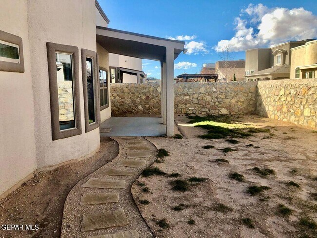 Building Photo - 13161 Mystic Path