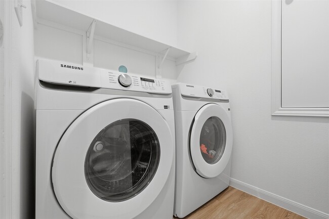 Building Photo - 24042 Hay Needle Ln