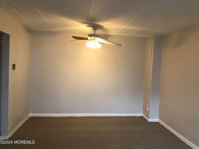 Building Photo - 200 Ocean Park Ave