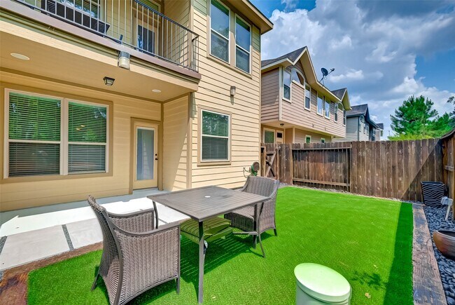 Building Photo - 50 Cheswood Manor Drive