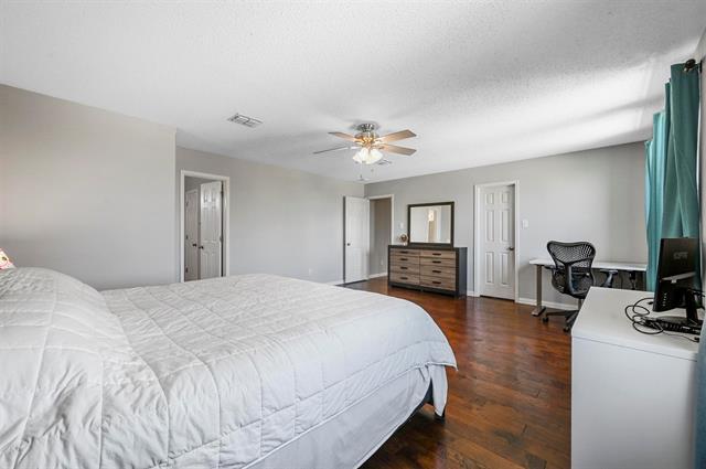 Building Photo - 917 Sanden Blvd