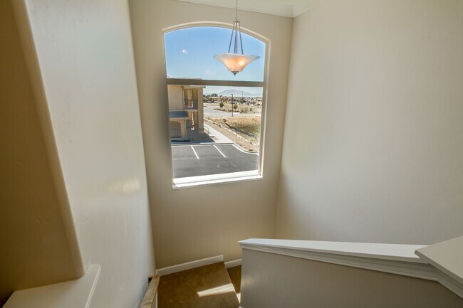 Building Photo - Italian Villages | 3- Bedroom Townhome