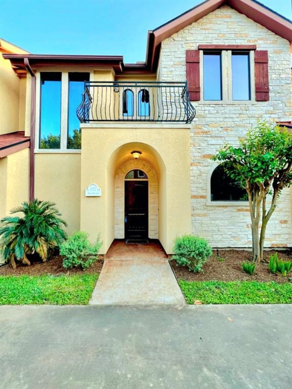 Building Photo - 11023 Robin Hood Ct