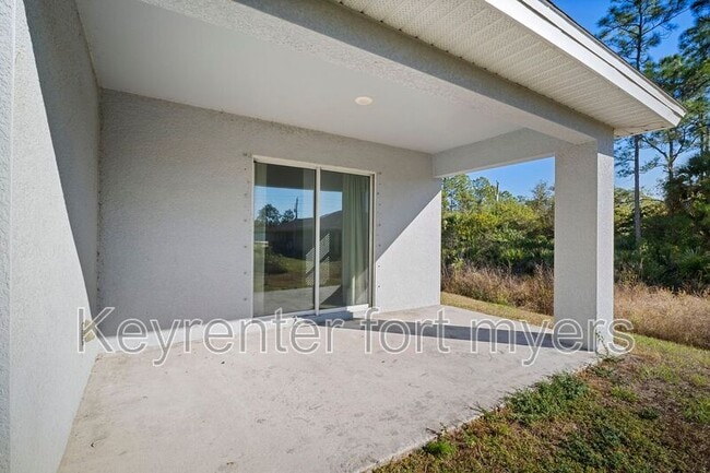 Building Photo - 341 Reeves St