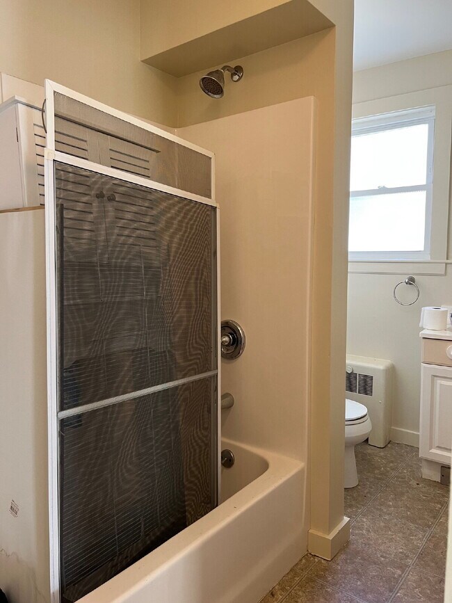 Building Photo - 1st floor, bight and sunny