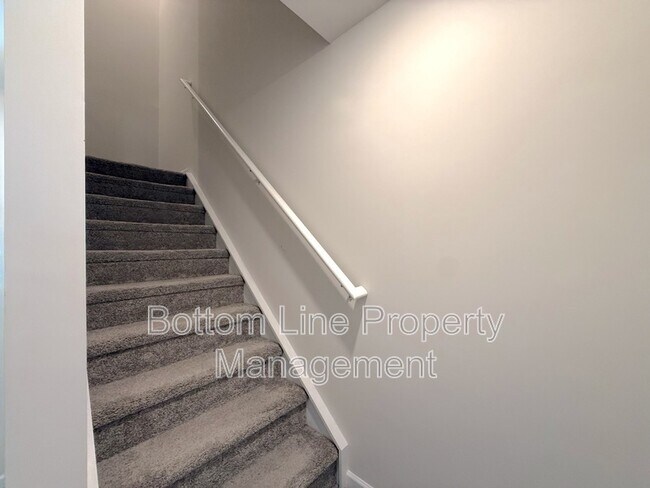 Building Photo - 2735 Winn Ml Dr