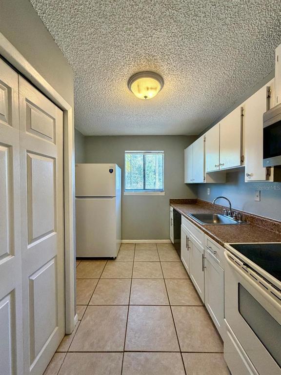 Building Photo - 22726 Gage Loop