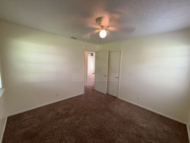 Building Photo - 1515 Janis Dr
