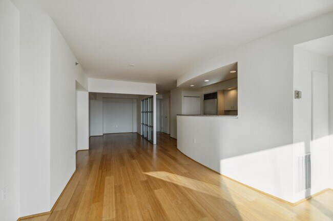 Building Photo - One Pacific Tower - 1 bedroom + den