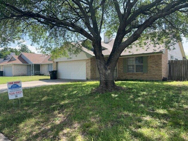 Building Photo - 1510 Rose Ave