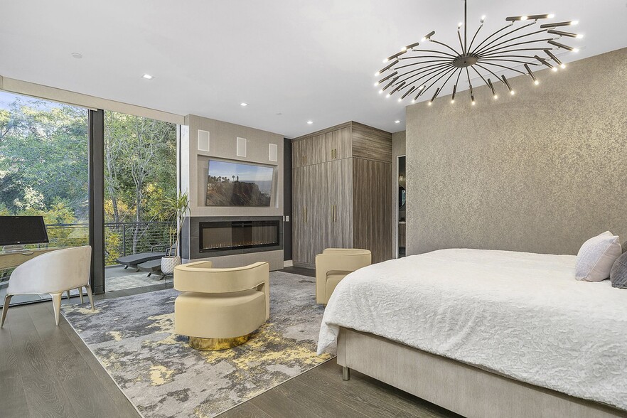 Building Photo - 3712 Broadlawn Dr