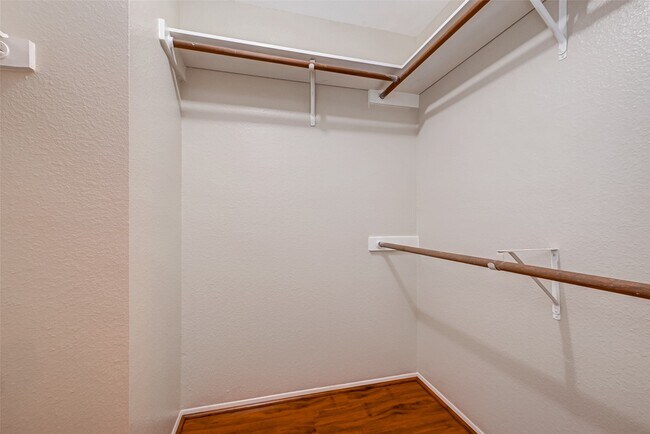 Building Photo - 7597 Cambridge St