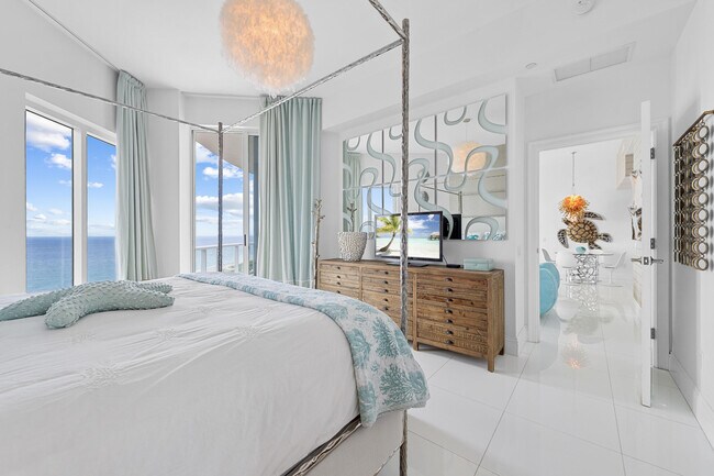 Building Photo - 2700 N Ocean Dr