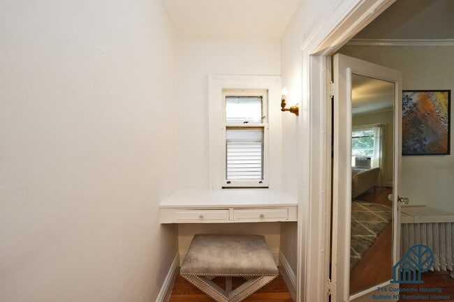Building Photo - Furnished 4-Bedroom, 2.5-Bath Apartment near Elmwood Village