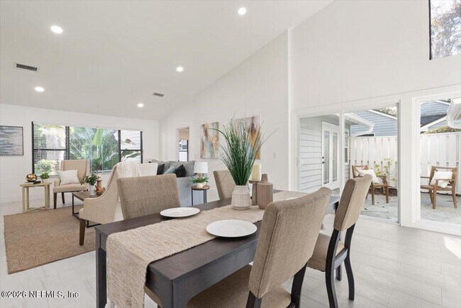 Building Photo - 12326 Arbor Dr