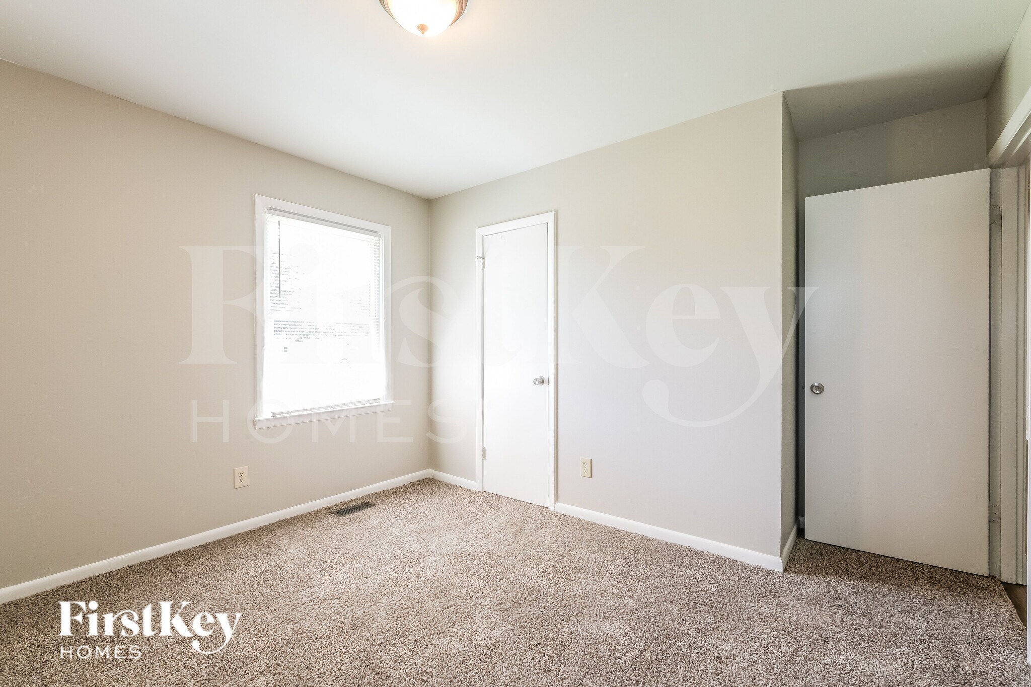 Building Photo - 7016 Sun Valley Way